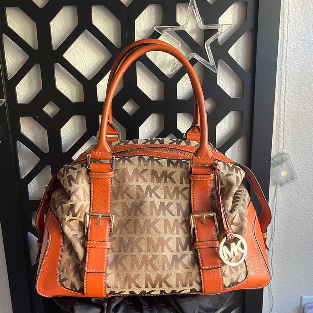Michael Kors Brookville Large Jaquard Bowling Satchel, Beige / orange EUC